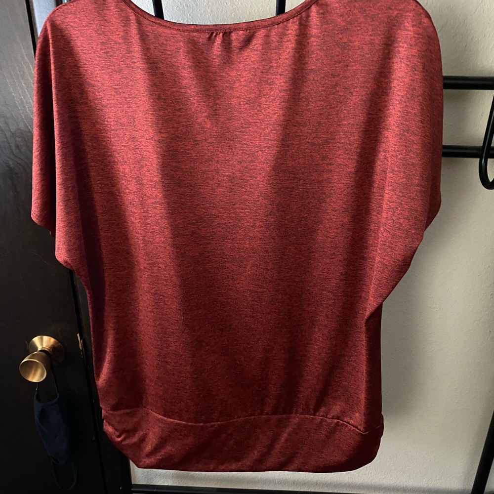 APT 9 Size Large Short Sleeve Top